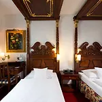 King\'s Hotel Center Superior