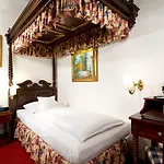 King\'s Hotel Center Superior